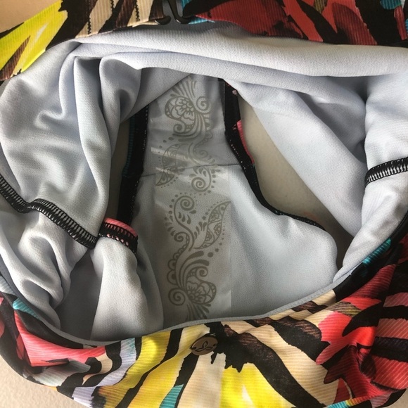 PRANA NWT LEOLANI SWIMSUIT BLACK LA FLORA SMALL - Picture 9 of 11